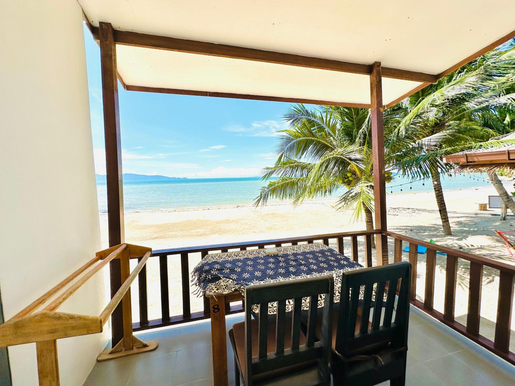The Scenery Beach Resort Baan Khai Exteriör bild