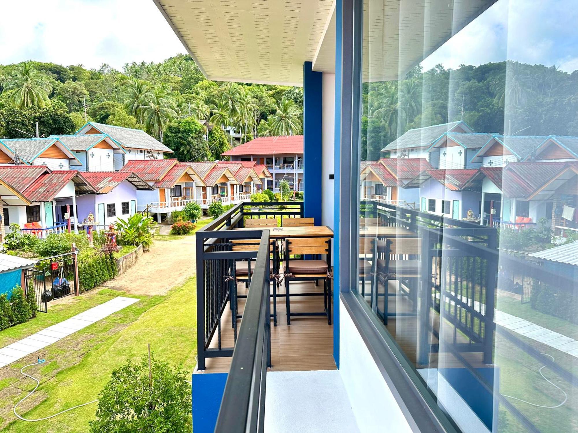 The Scenery Beach Resort Baan Khai Exteriör bild