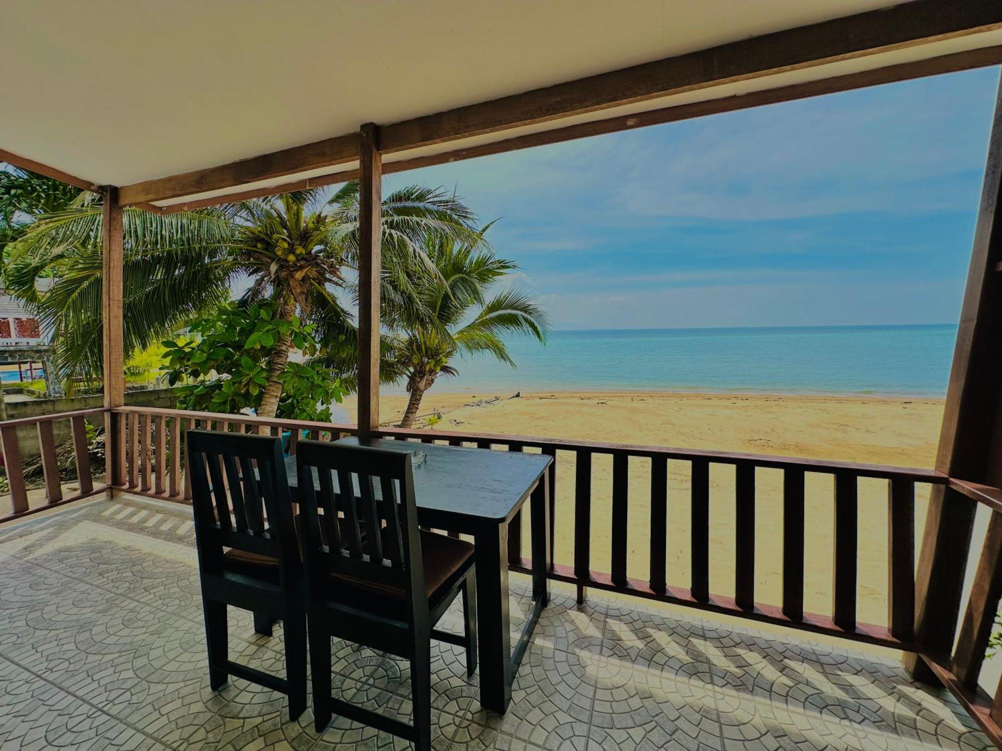 The Scenery Beach Resort Baan Khai Exteriör bild