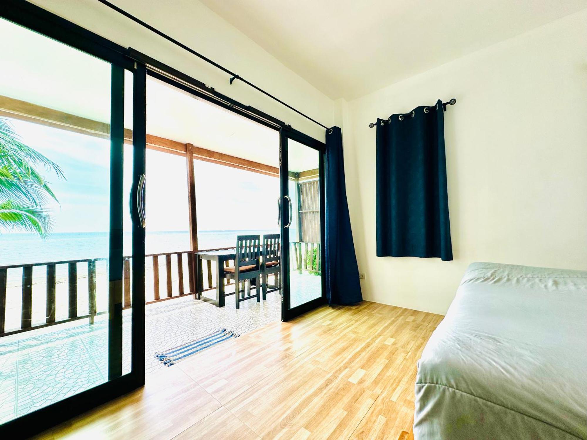 The Scenery Beach Resort Baan Khai Exteriör bild