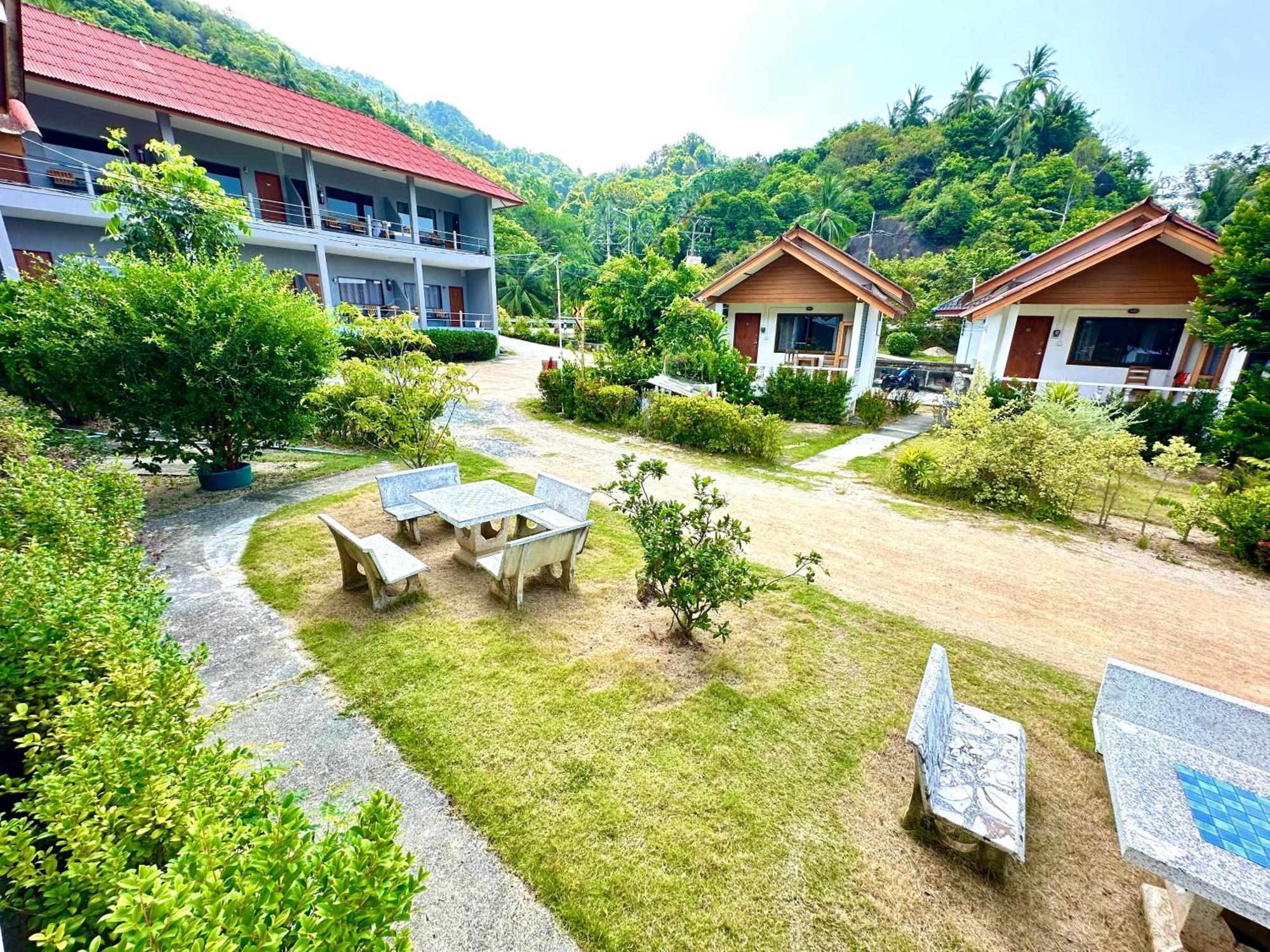 The Scenery Beach Resort Baan Khai Exteriör bild