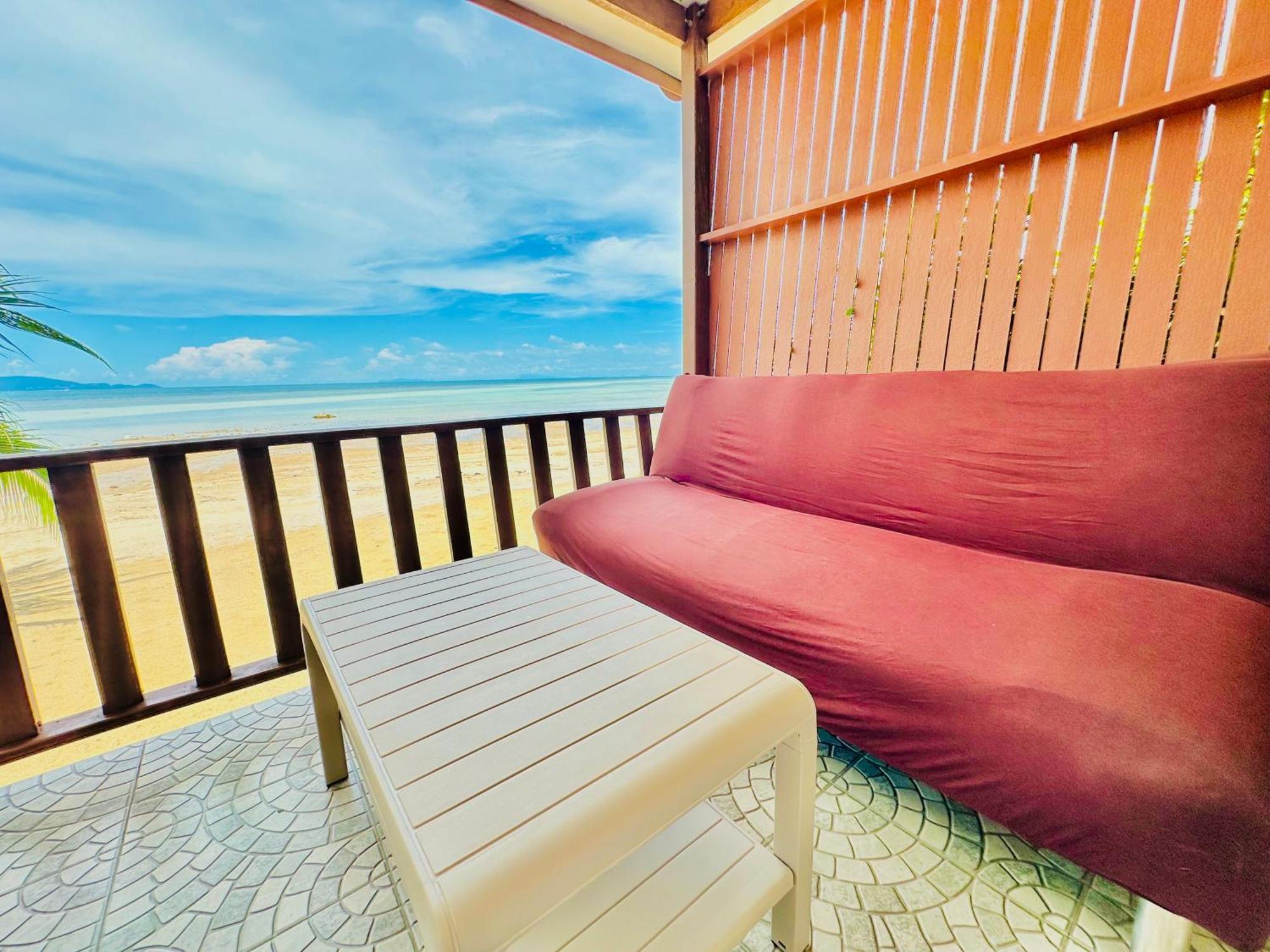 The Scenery Beach Resort Baan Khai Exteriör bild